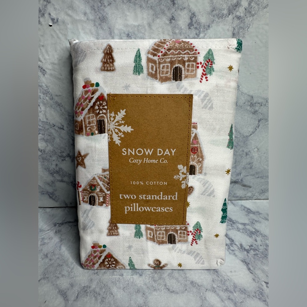 Christmas Gingerbread House Set of 2 Standard Pillow Cases